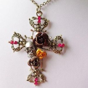 *LAST ONE* Unique Skull n Roses Cross Necklace